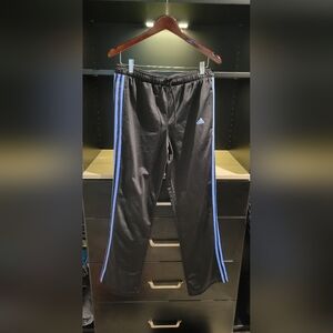 Women's Medium black Adidas pants